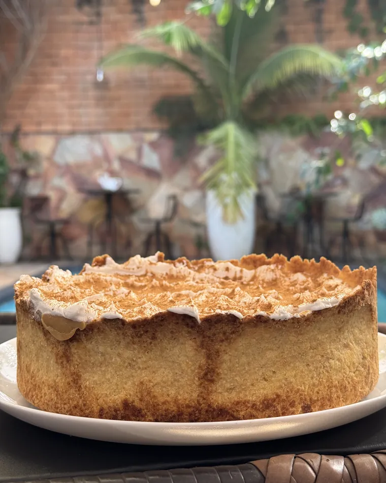 Banoffee inteira com canela por cima